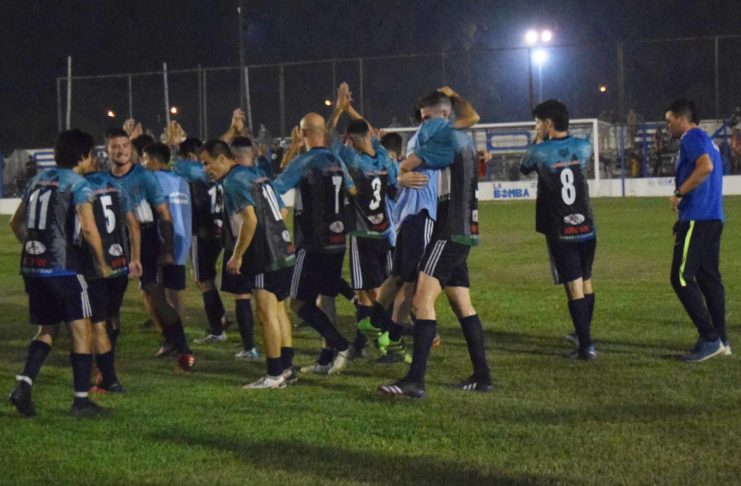 Torneo Regional: otra vez, Sportivo dio vuelta una serie en Baradero y sueña en grande