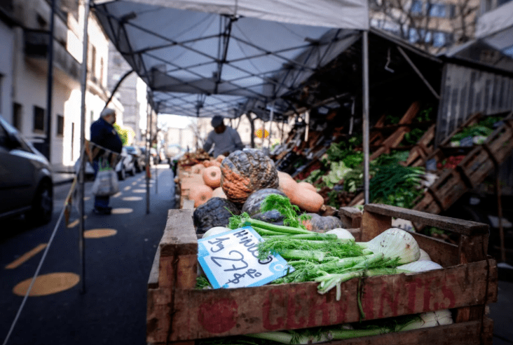 Cómo podría funcionar la Empresa Nacional de Alimentos para controlar la suba de precios