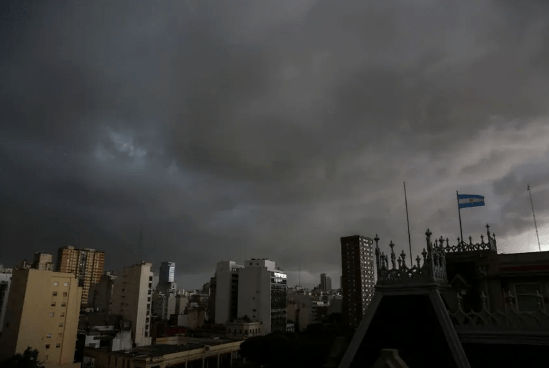 Rige una alerta por tormentas fuertes en la ciudad y la provincia de Buenos Aires