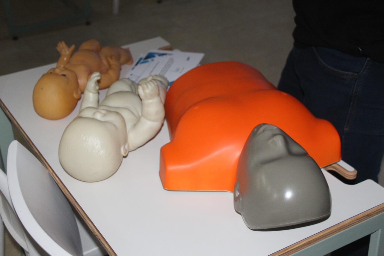 Se realizó el curso teórico y práctico sobre soporte vital básico en niños