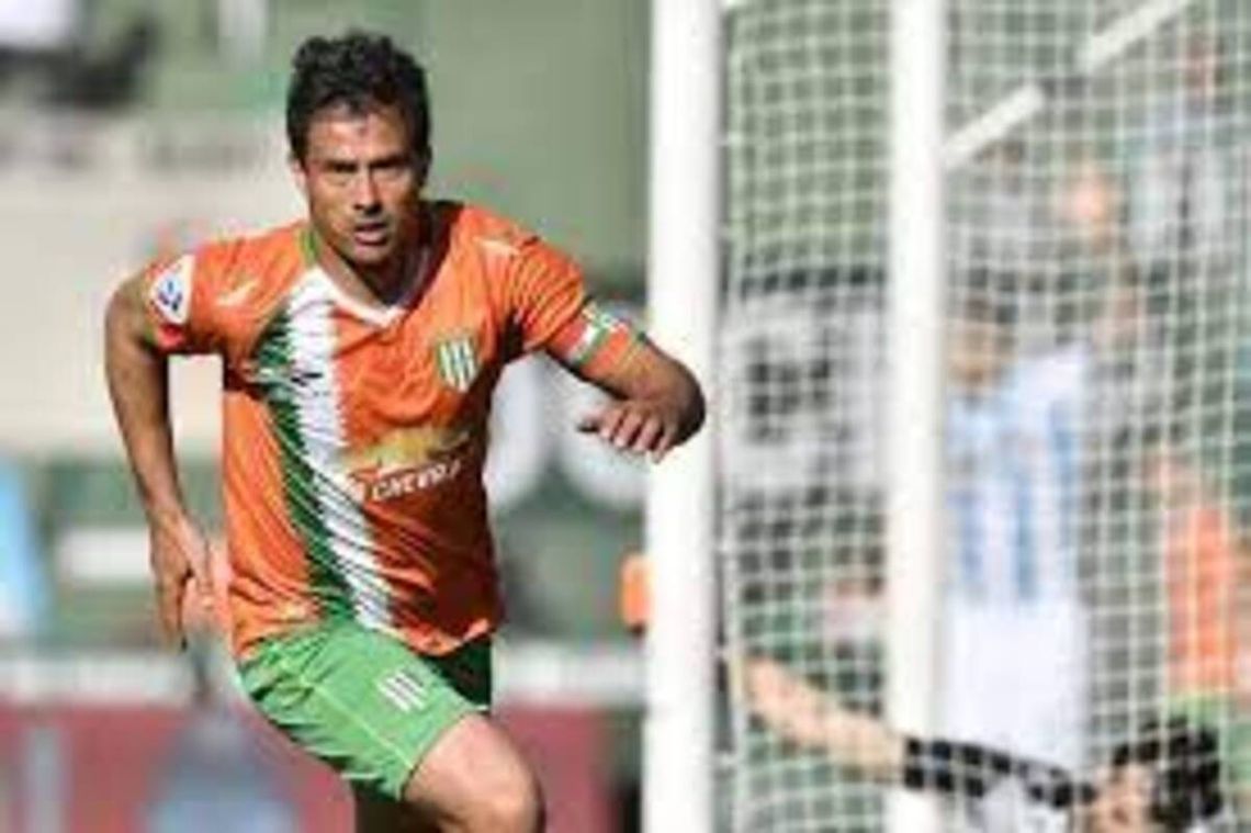 Darío Cvitanich no estará ante Gimnasia por un desgarro