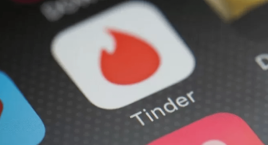 La estafadora de Tinder: conoció a un joven y le quitó más de $4 millones