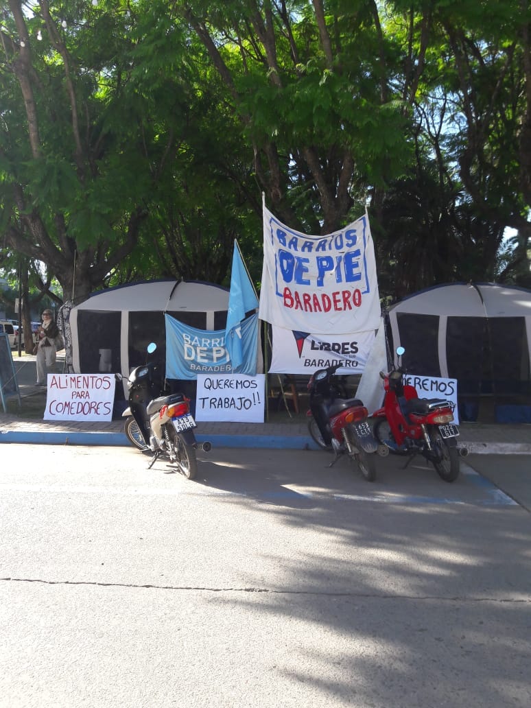 Barrios de pie llevó su acampe a Mar del Plata, San Nicolás, Pergamino, San Pedro, Baradero y Chivilcoy
