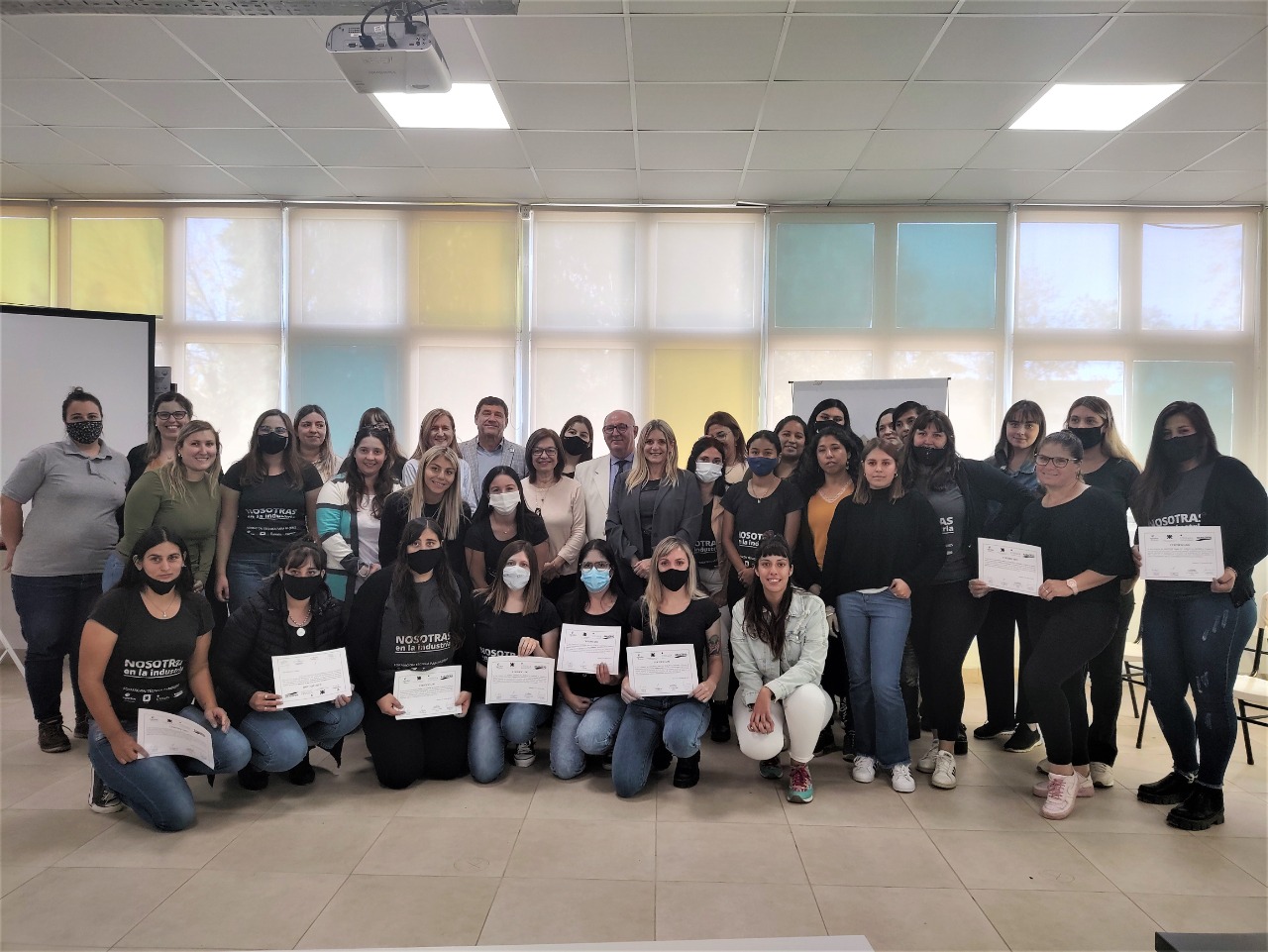 El intendente fue parte del cierre del programa de formación técnica para mujeres “Nosotras en la Industria”