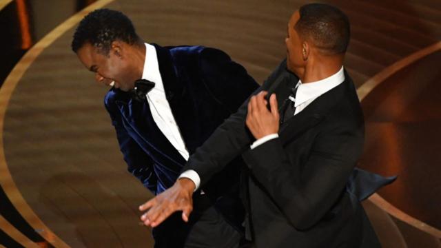 Will Smith fue prohibido de los Oscars por 10 años tras pegarle a Chris Rock: qué pasará con su premio