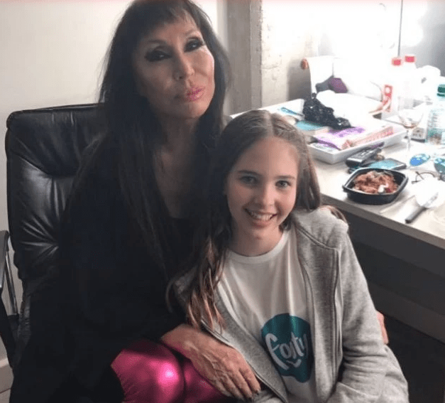 Moria Casan presentó en redes a Helena, su nieta de 13 años, y… ¡son iguales!