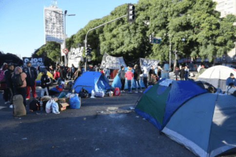 Máximo Kirchner: “Hay que dejar de quejarse si cortan una calle y terminar con las pendejadas de la televisión”