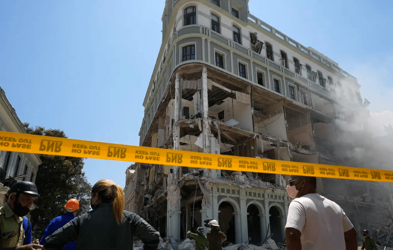 Ya son 25 los muertos tras la explosión en el hotel Saratoga de La Habana, entre ellos una turista