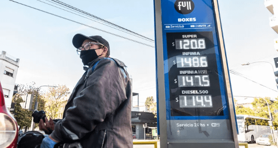 ¿Cuánto cuesta desde hoy llenar el tanque? Los nuevos precios tras el aumento de la nafta y el gasoil