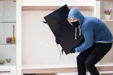 Entraron a su casa y le robaron la tv.