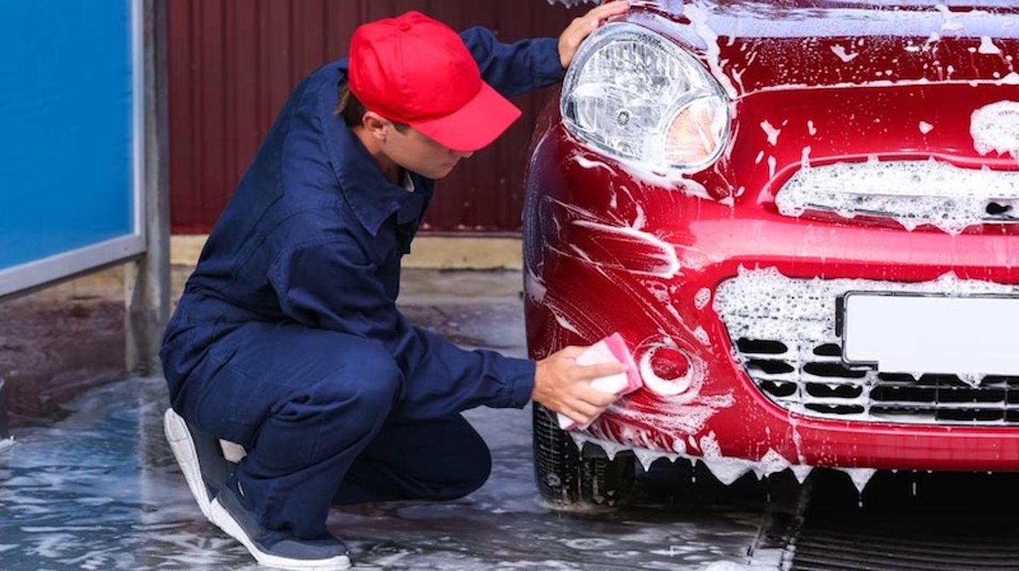 Un hombre cerró su lavadero de autos porque no conseguía empleados: “No hay cultura del trabajo”