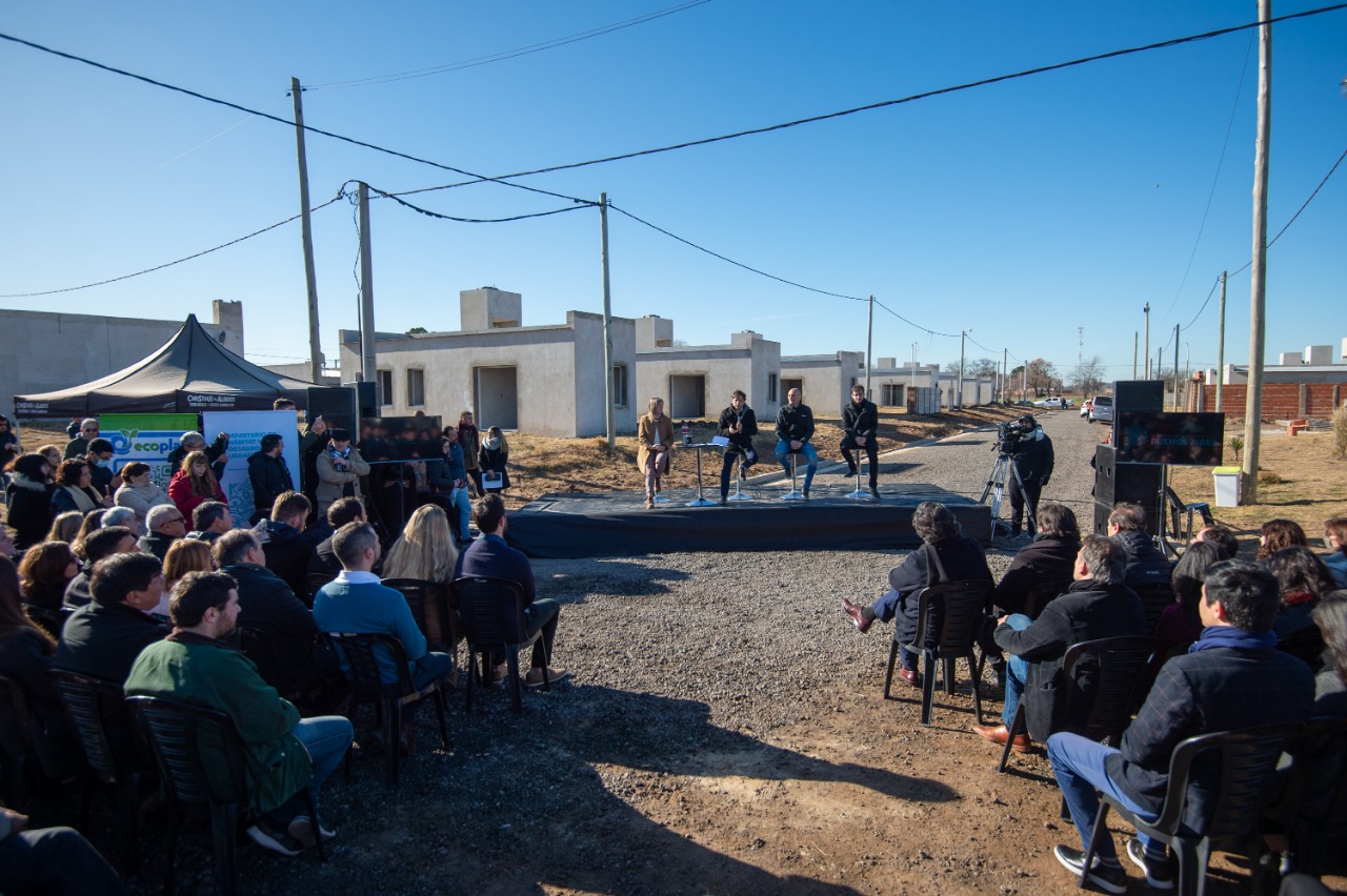 VIVIENDA Kicillof presentó el programa de créditos Buenos Aires CREA