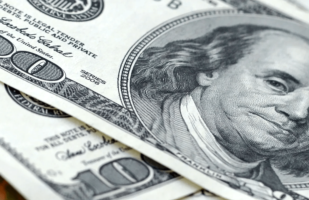 Dólar hoy: el blue subió $11 y marcó un nuevo récord