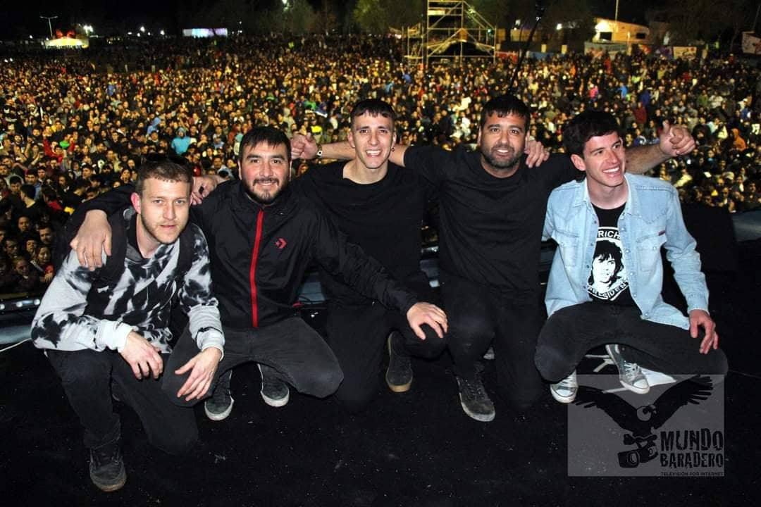 LA RENGA EN BARADERO ???