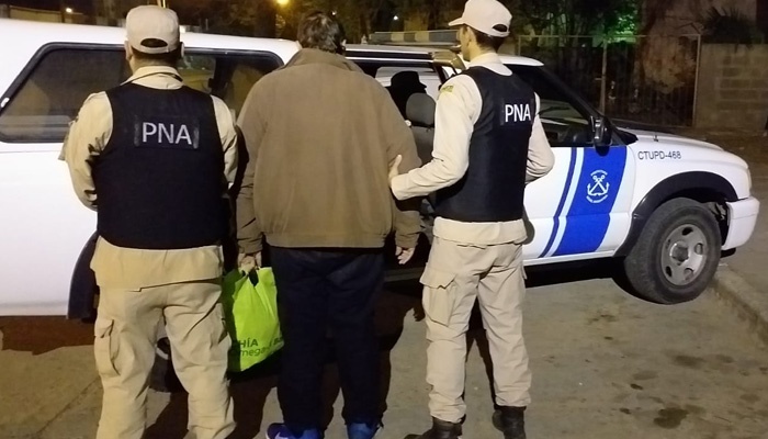 Aberrante caso de violencia de género: Expolicía tenía encerrada y amenazada de muerte a su esposa, que fue rescatada por Prefectura