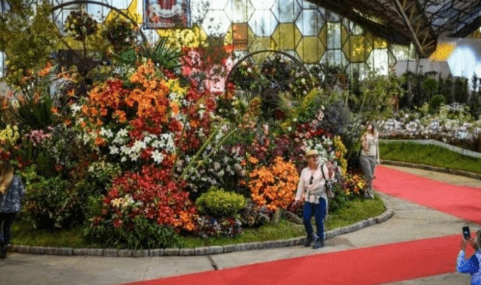 Comenzó la Fiesta Nacional de la Flor 2022 en Escobar