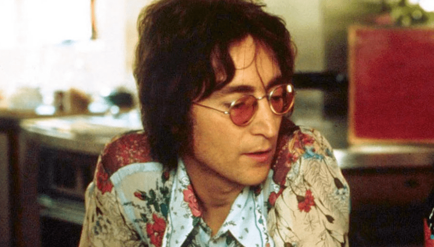 A 82 años de su nacimiento: el lado oscuro de John Lennon