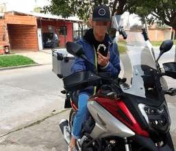 Las motos de alta gama que se roban en el Conurbano se exhiben como trofeos en las redes y después se queman