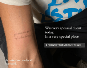 Chris Martin se tatuó una frase que resume su amor por Soda Stereo y la Argentina: “Gracias totales”