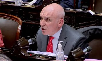 José Luis Espert cargó duro contra Hebe de Bonafini en el homenaje que le realizaron en Diputados