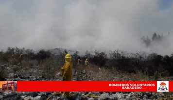 Ardió el basural y se tornó peligroso circular por la ruta 9