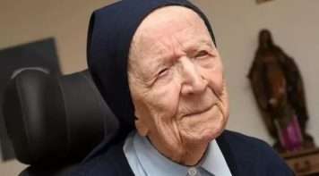Murió la Hermana André, la persona más longeva del mundo