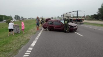 Ruta 9: un automóvil chocó a una camioneta por alcance