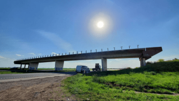 Un puente a ninguna parte, desde y hacia la nada