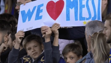 Los fanáticos del Barcelona volvieron a pedir por la vuelta de Messi: el ensordecedor grito de guerra a los 10 minutos de partido