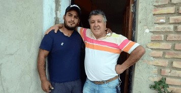 “Yo también estuve muerto en vida como él”: la historia de un taxista que llevó a vivir a su casa a un hombre en situación de calle