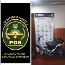 3 Personas quisieron agredir al personal policial, terminaron Detenidos y con la Moto Secuestrada.