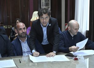 El intendente firmó del convenio de la segunda etapa de pavimentación del barrio Bernabé