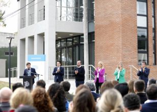 Kicillof inaugura la primera Casa de la Provincia