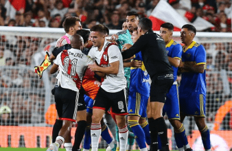 Qué pasó al final del Superclásico: piñas y escándalo entre Boca y River