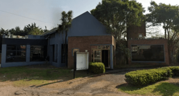 Clausuraron un bar donde 90 personas hacían orgías: camas, caños para bailes eróticos y sillones exóticos