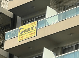 El drama de los que buscan alquilar: poca oferta, condiciones imposibles y estafas