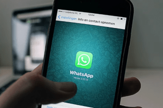 Otra vez la estafa por WhatsApp: hackean cuentas con el logo de la app Cuidar y un “cuento” sobre vacunas