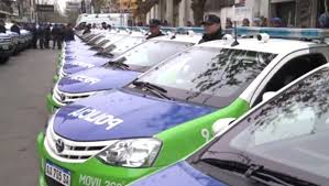 Dos adolescentes atropellan con su moto a una mujer mayor, la cual resulta con heridas graves