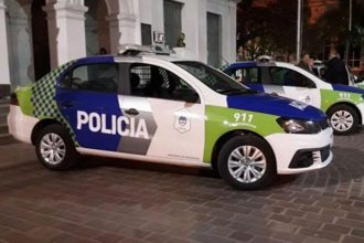 Chocaron un vehículo y se dieron a la fuga