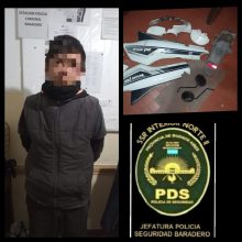 Aprehenden a un joven con partes de una moto robada