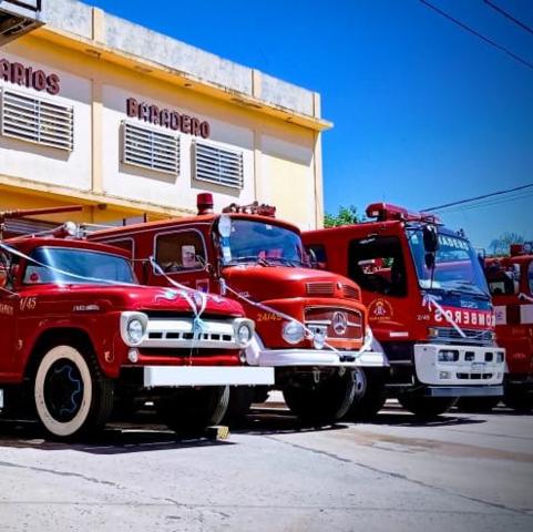 Incendio de banquina en la Ruta 9
