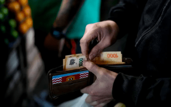 La inflación mayorista señaló que el traslado a precios de la devaluación todavía no terminó