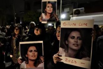 Pamela Sosa y Stefy Xipolitakis se hicieron presentes en la marcha en contra de Aníbal Lotocki