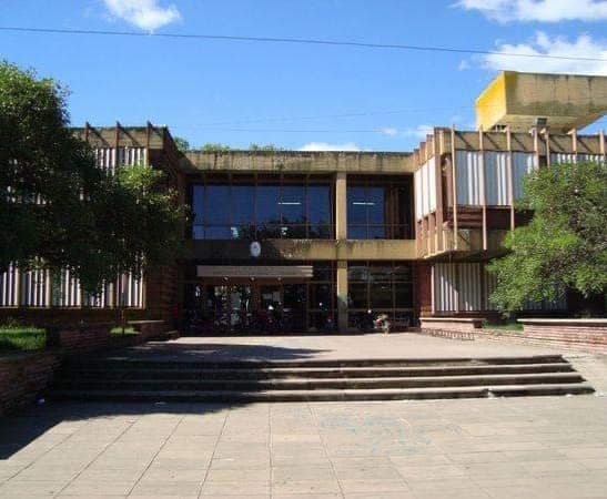 Daños y robo en la Escuela Marcos sastre