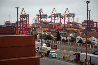 Por la brecha cambiaria, reducen al mínimo los pagos de importaciones y se complica la producción y el abastecimiento