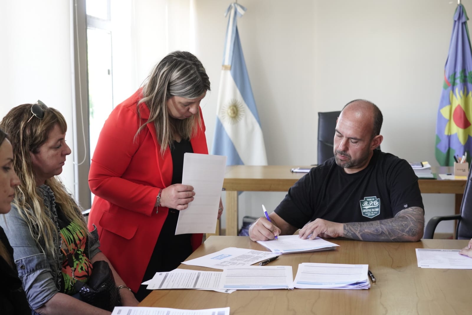 ¡Doce familias de #Baradero accedieron al programa Buenos Aires Crea!