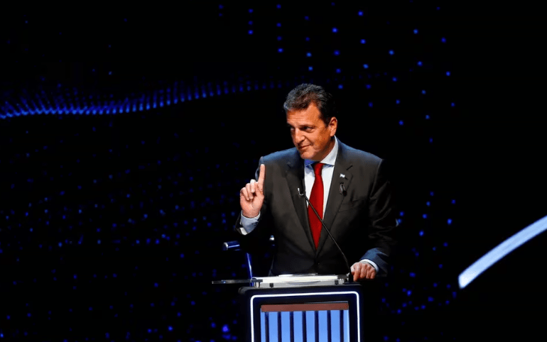 Las propuestas que prepara Massa para el debate y el contraste con Milei que quiere exponer