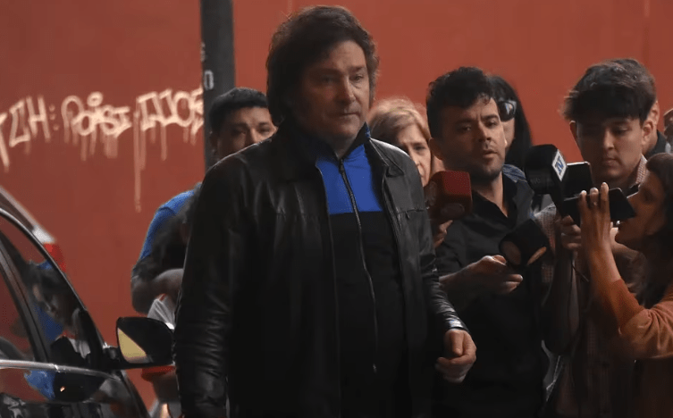Milei priorizará la serenidad en el debate frente a Massa y volverá a apoyarse en el eje económico