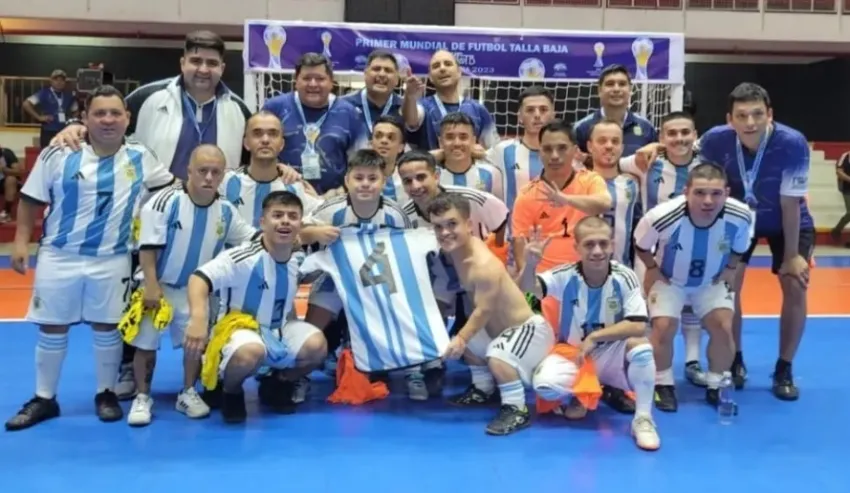 Escándalo en la final del Mundial de talla baja: Paraguay se retiró de la final y Argentina se coronó campeón