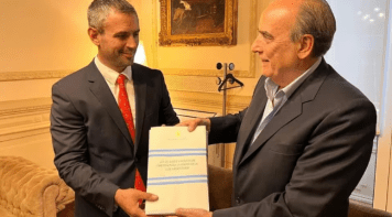 Punto por punto, los principales cambios que le hicieron al nuevo texto de la ley ómnibus: jubilaciones ajustadas por IPC y delegación de facultades por un año